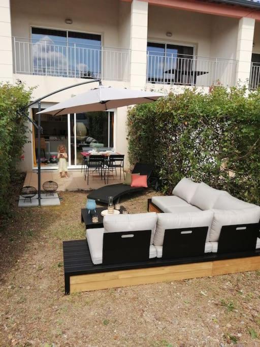 Le Soleil D Eugenie Appartement Dans Residence Avec Piscine Commune Pres De Carcassonne Olonzac Eksteriør billede