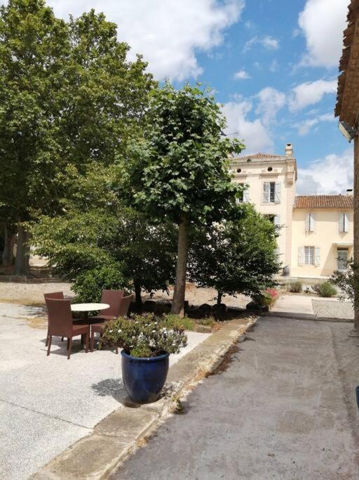 Le Soleil D Eugenie Appartement Dans Residence Avec Piscine Commune Pres De Carcassonne Olonzac Eksteriør billede