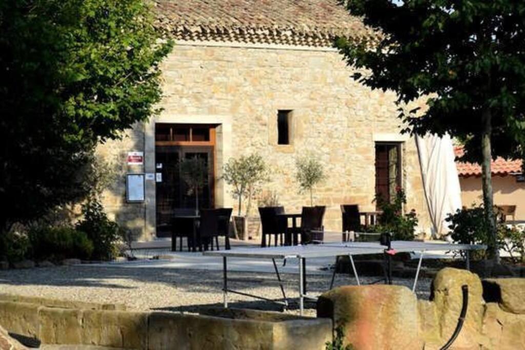 Le Soleil D Eugenie Appartement Dans Residence Avec Piscine Commune Pres De Carcassonne Olonzac Eksteriør billede