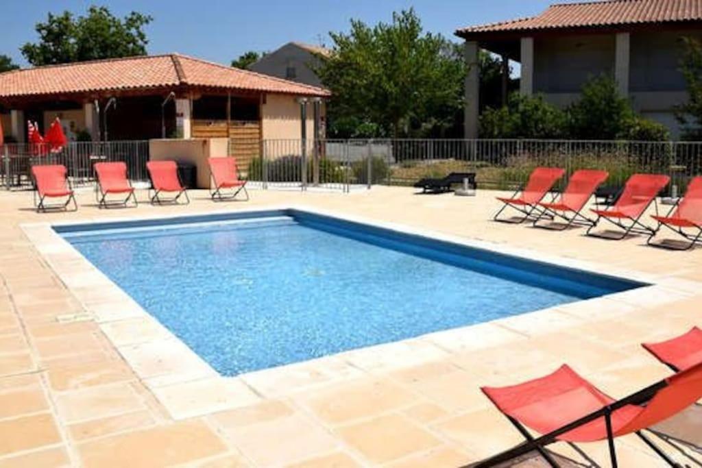 Le Soleil D Eugenie Appartement Dans Residence Avec Piscine Commune Pres De Carcassonne Olonzac Eksteriør billede