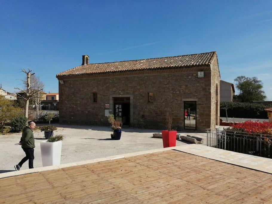 Le Soleil D Eugenie Appartement Dans Residence Avec Piscine Commune Pres De Carcassonne Olonzac Eksteriør billede